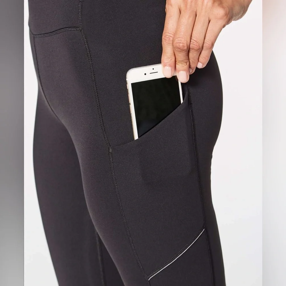 Lululemon Speed Up Crop 21